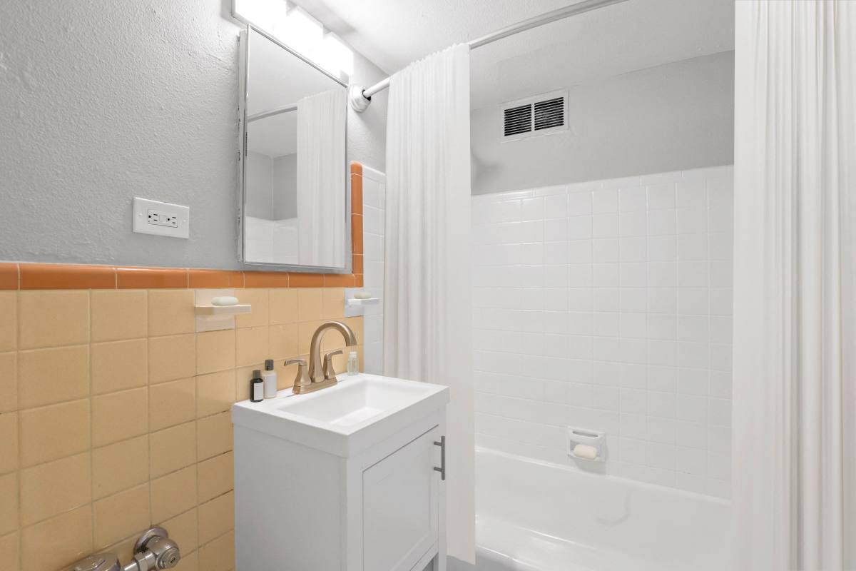 Apartment for rent at 1200 Colorado Blvd, Denver, CO 80246