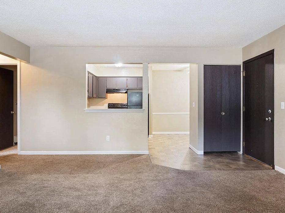 Apartment for rent at Sunnydale Estates, 5834 N Yermo Dr, Toledo, OH 43613