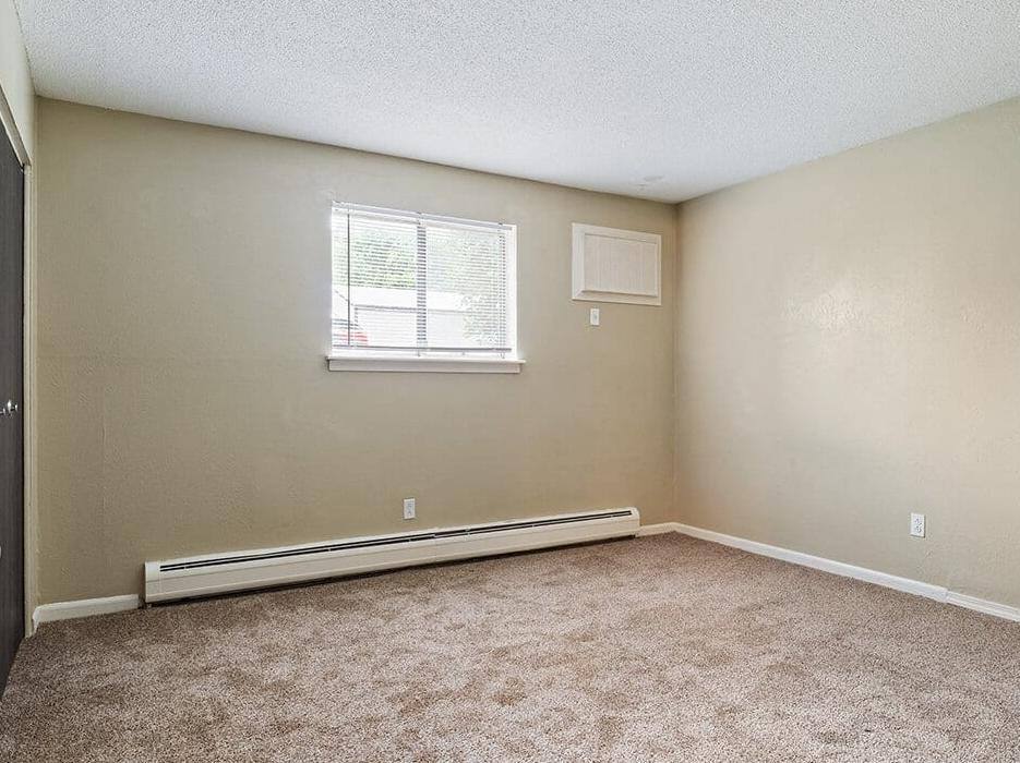 Apartment for rent at Sunnydale Estates, 5834 N Yermo Dr, Toledo, OH 43613