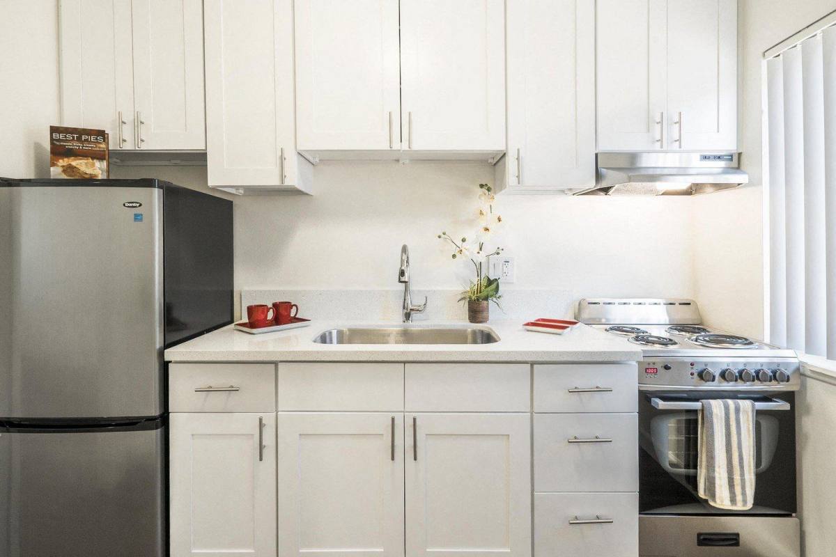 Apartment for rent at Aqua South Apartment Homes, 10110 Sepulveda Blvd, Mission Hills, CA 91345