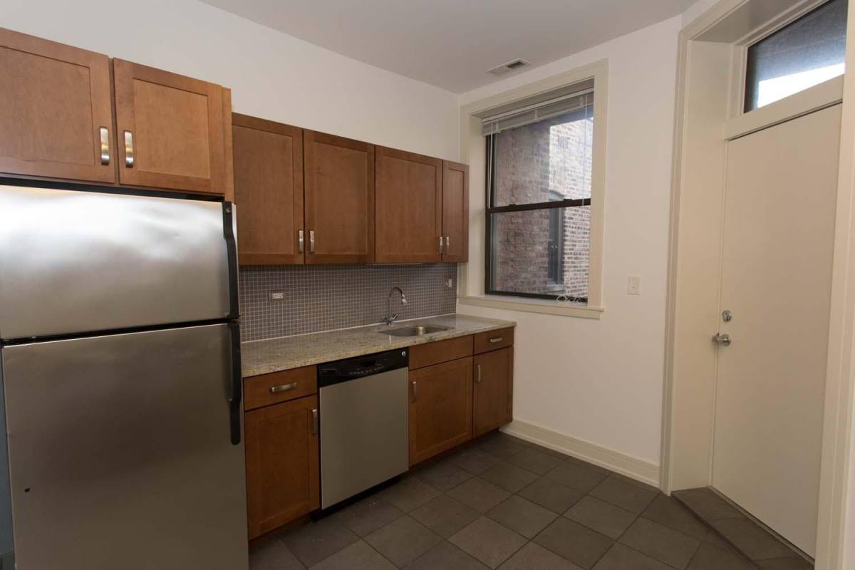 Apartment for rent at 5234 S Ingleside Ave, Chicago, IL 60615
