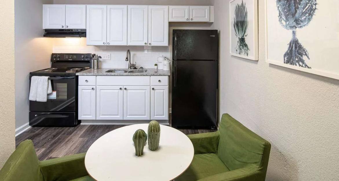 Apartment for rent at 1700 Chapel Hill Rd, Durham, NC 27707