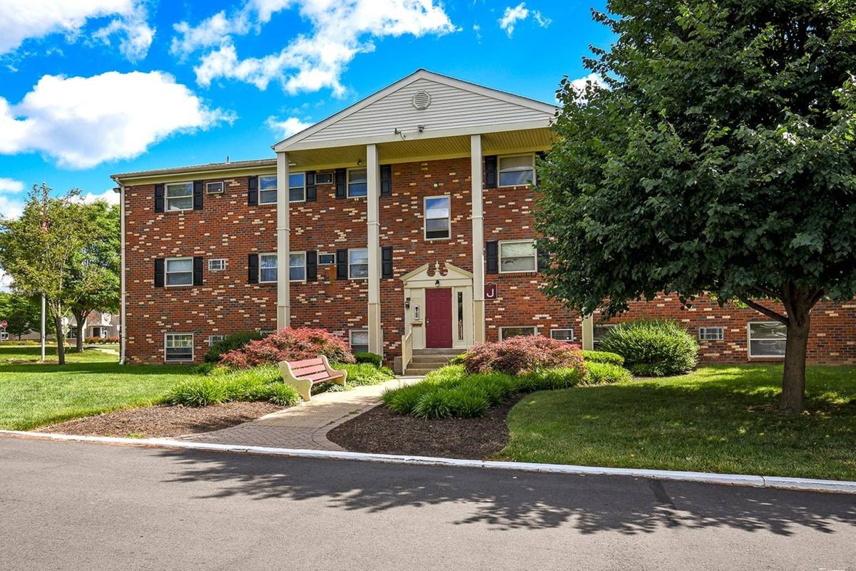 8590 New Falls Rd, Levittown, PA 19054 - Apartment for Rent - Image 5
