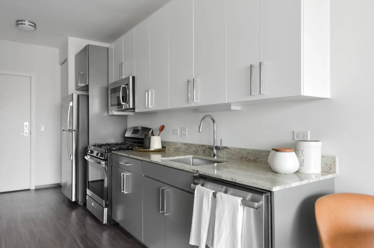 Apartment for rent at 2340 N California Ave, Chicago, IL 60647