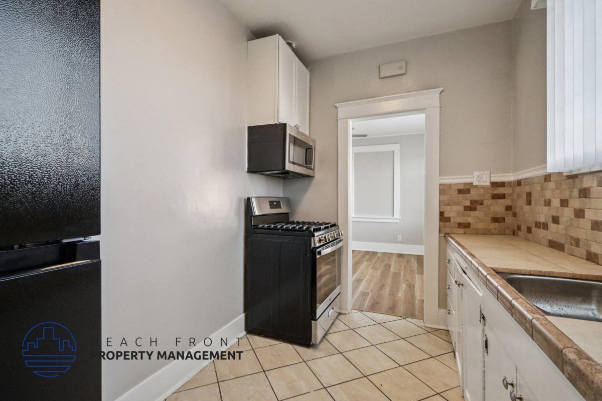 Apartment for rent at 1141 Pine Ave, Long Beach, CA 90813