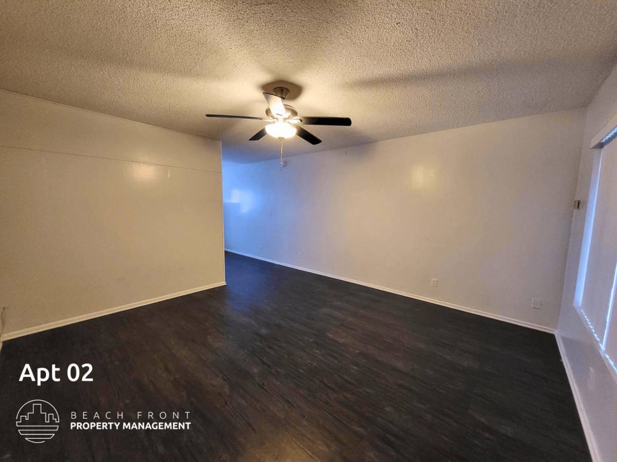 Apartment for rent at 12022 Birch Ave, Hawthorne, CA 90250