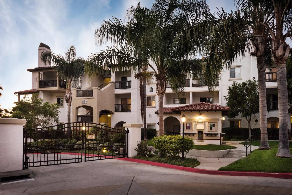 Apartment for rent at Sevilla Apartment Homes, 1301 Medical Center Dr, Chula Vista, CA 91911