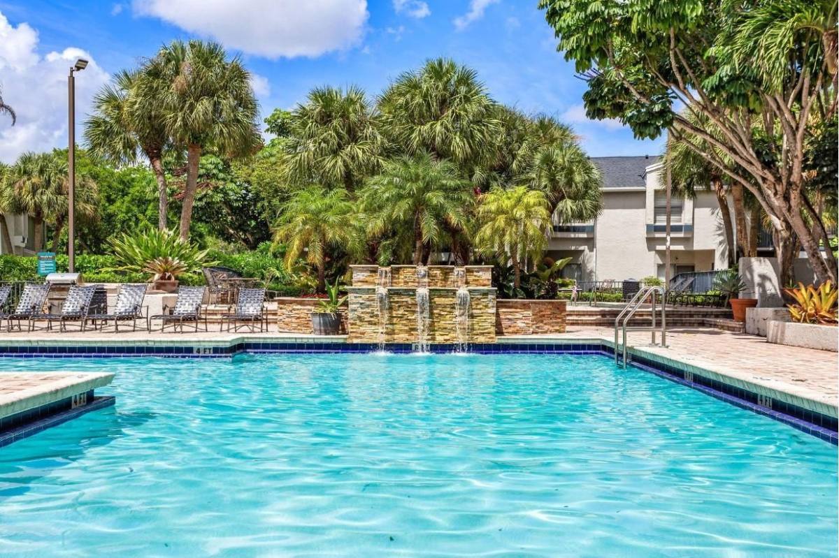 Apartment for rent at Waterford Park Apartment Homes, 7505 NW 44th St, Fort Lauderdale, FL 33319