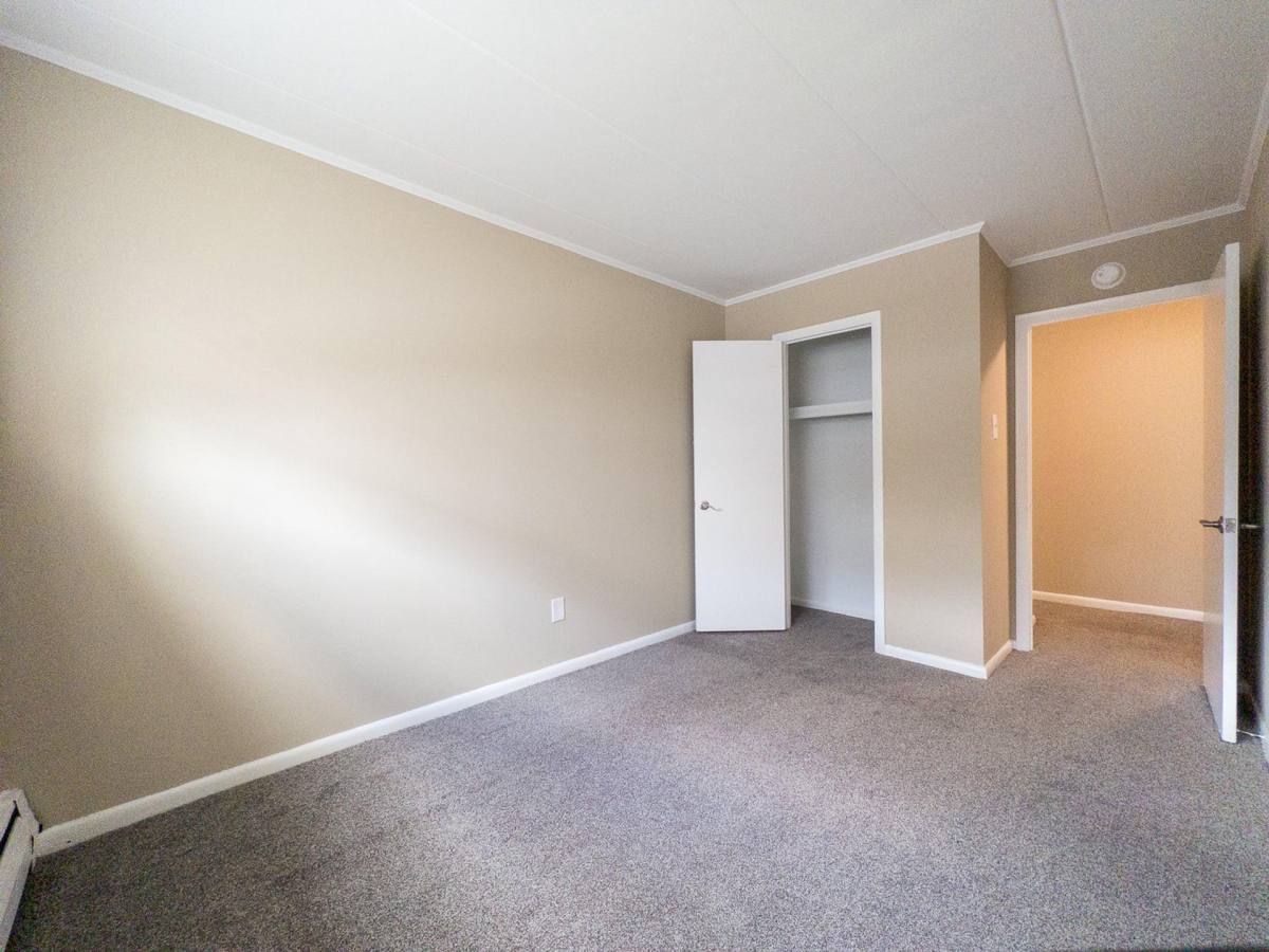 Apartment for rent at Lincoln Court, 1320 Lincoln Ave, Prospect Park, PA 19076
