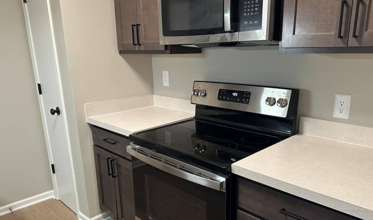 Apartment for rent at 5525 Hyles Ave, Hammond, IN 46320