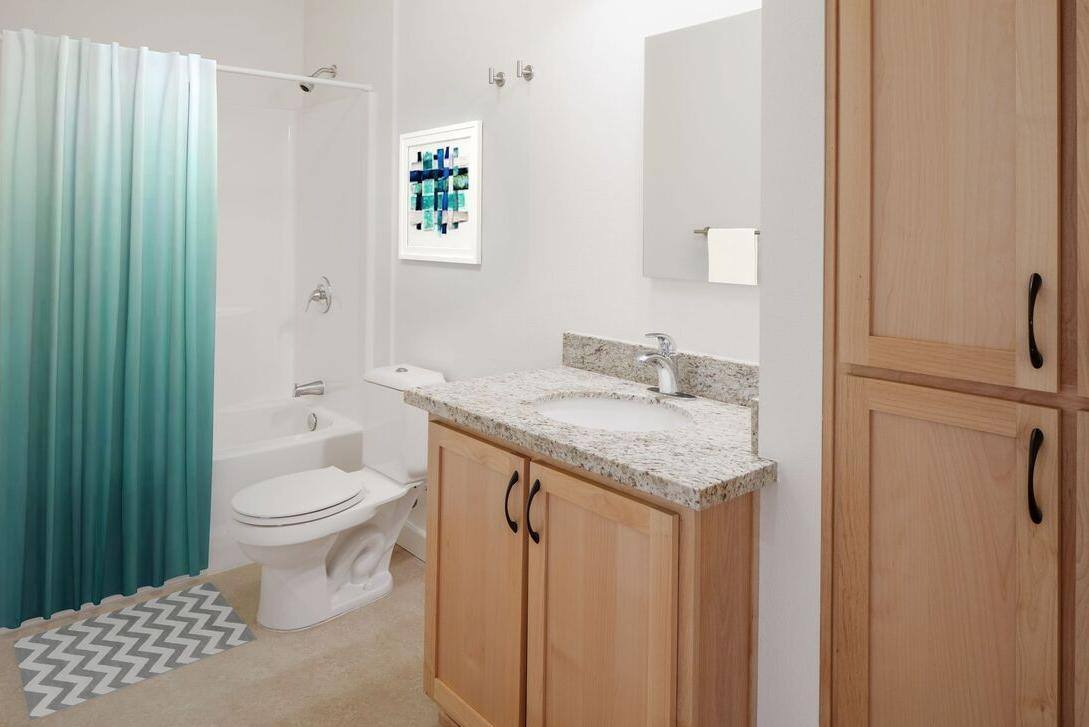 Apartment for rent at 2733 Shadow View Dr, Eugene, OR 97408