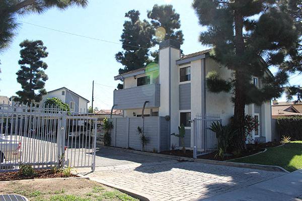 Apartment for rent at 13822 Arthur Ave, Paramount, CA 90723