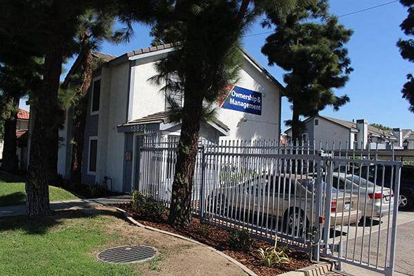 Apartment for rent at 13822 Arthur Ave, Paramount, CA 90723