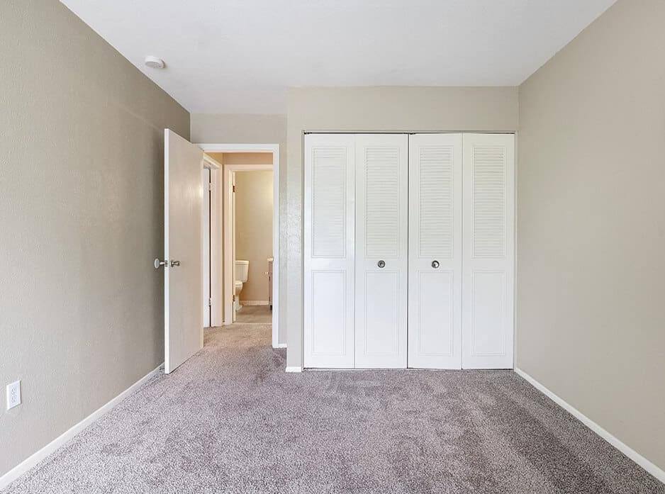Apartment for rent at Miracle Manor, 5066 Jamieson Dr, Toledo, OH 43613