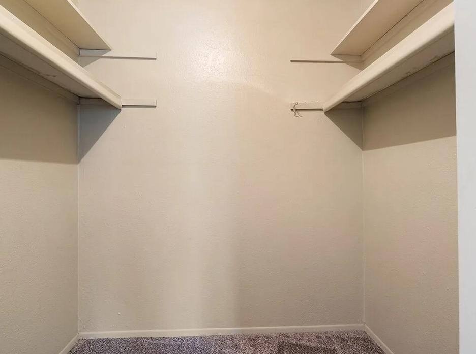 Apartment for rent at Miracle Manor, 5066 Jamieson Dr, Toledo, OH 43613