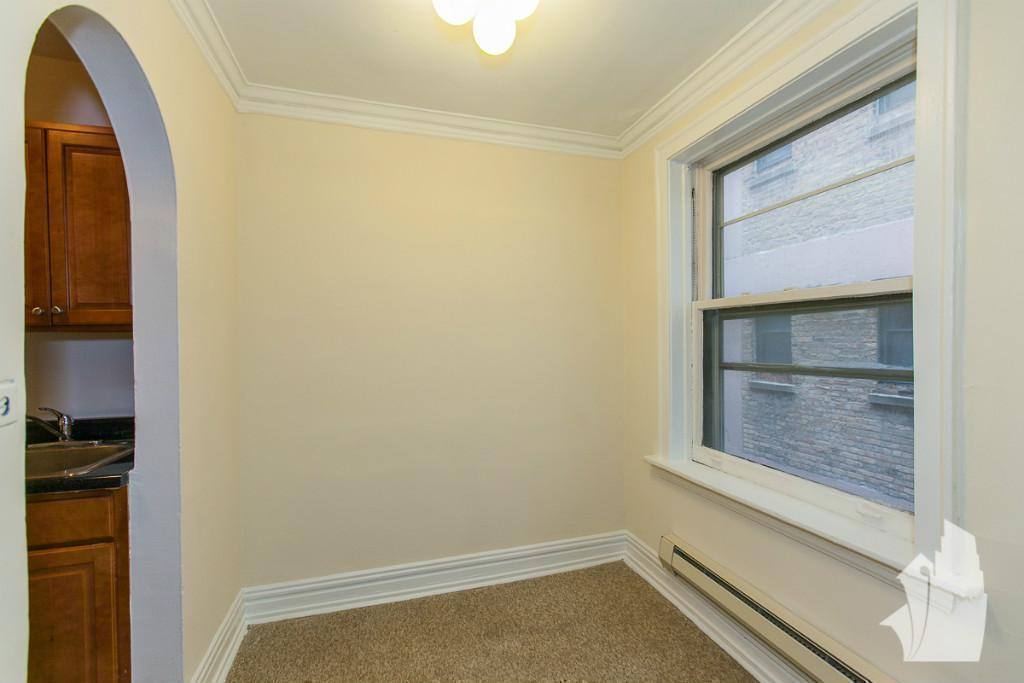 Apartment for rent at 425 W Roscoe St #404, Chicago, IL 60657