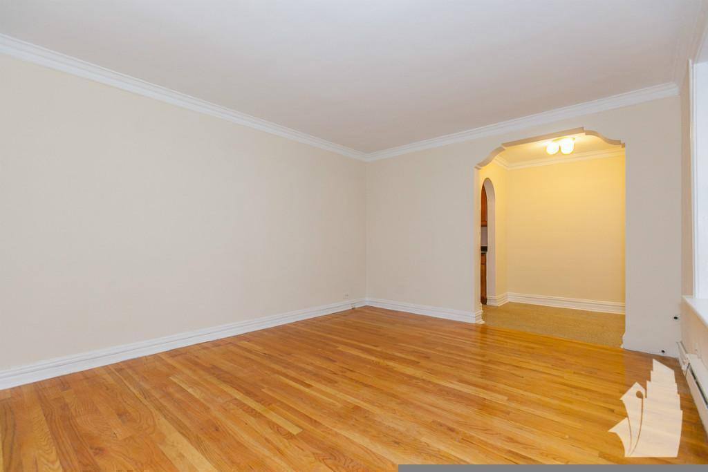 Apartment for rent at 425 W Roscoe St #404, Chicago, IL 60657