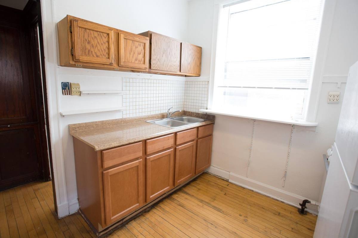 Apartment for rent at 5201 S Greenwood Ave, Chicago, IL 60615