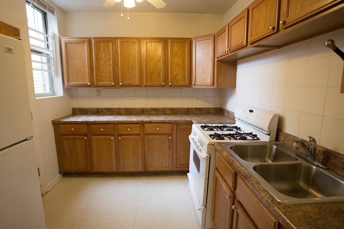 Apartment for rent at 5528 S Cornell Ave, Chicago, IL 60637