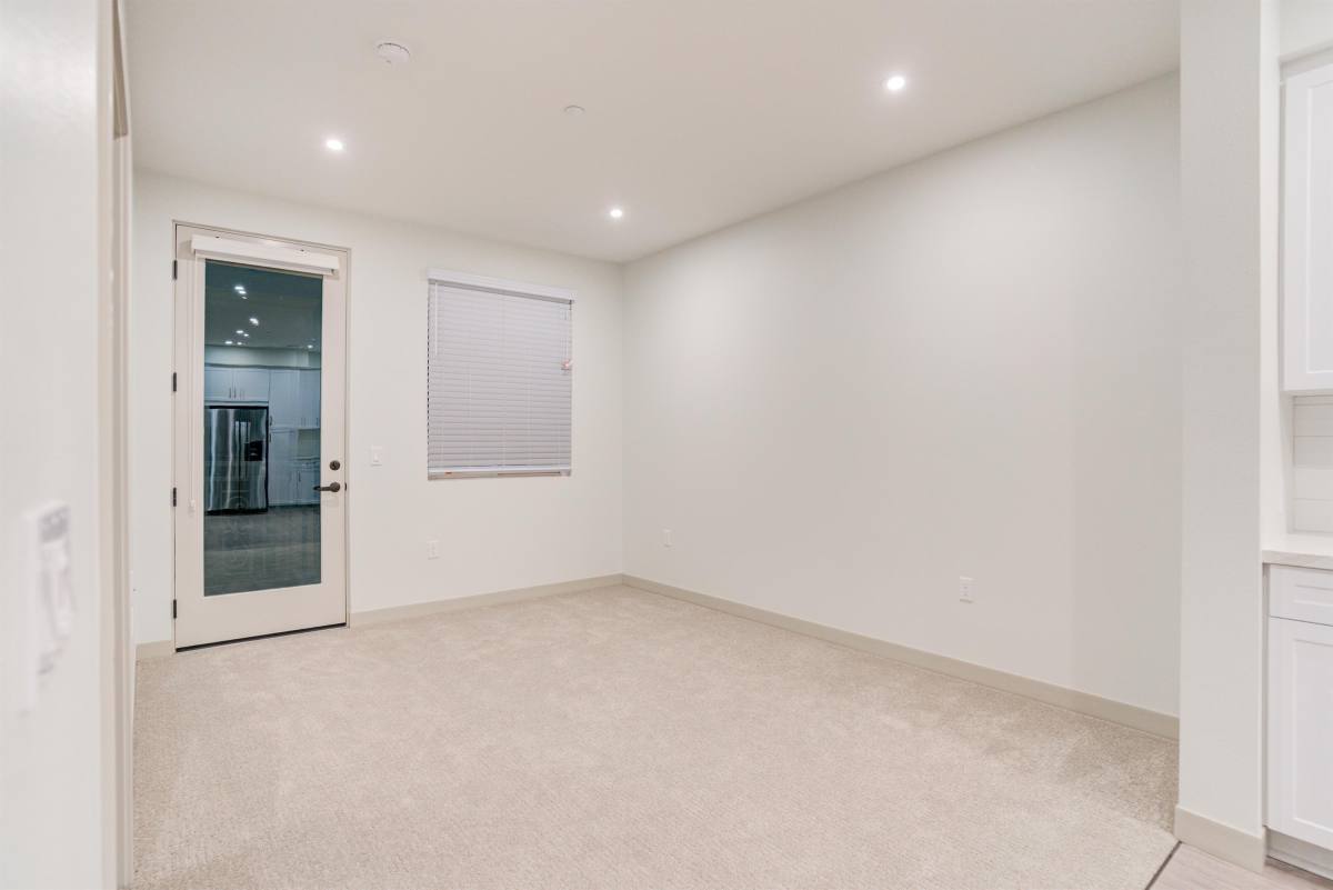 Townhouse for rent at Bolsa Row, 15100 Brookhurst St, Westminster, CA 92683