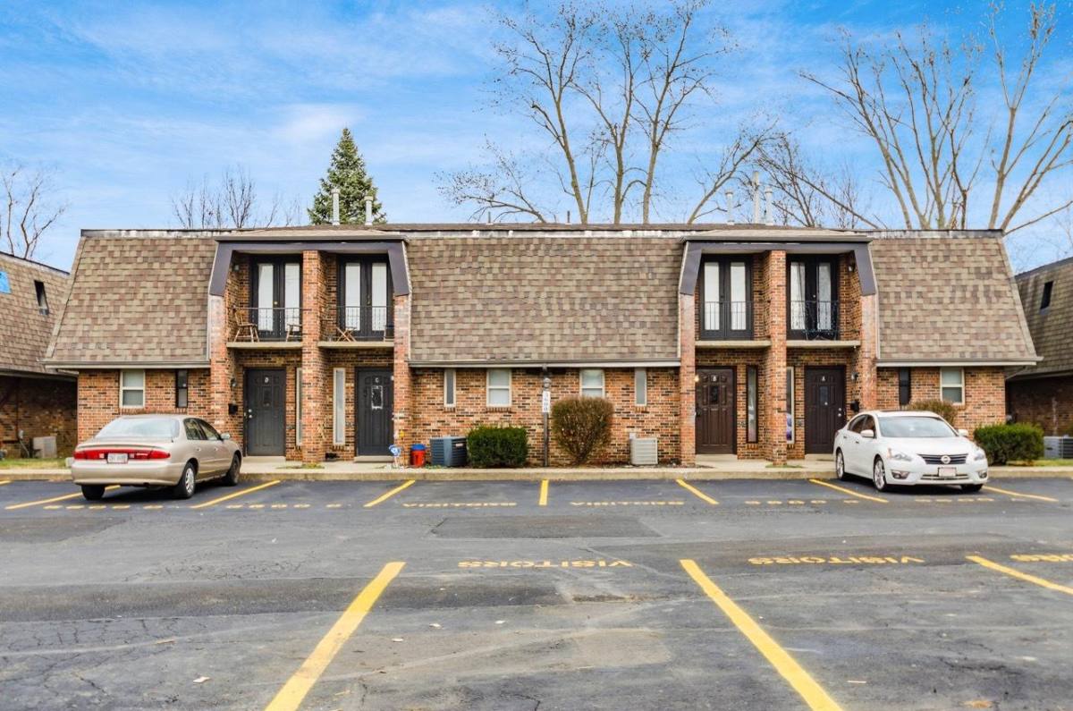 Apartment for rent at 5586-5630 Ironwood Court, Columbus, OH 43229