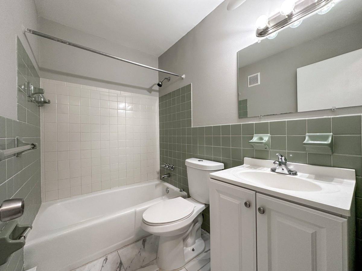 Apartment for rent at Applecore, 464 N 2nd St, Souderton, PA 18964