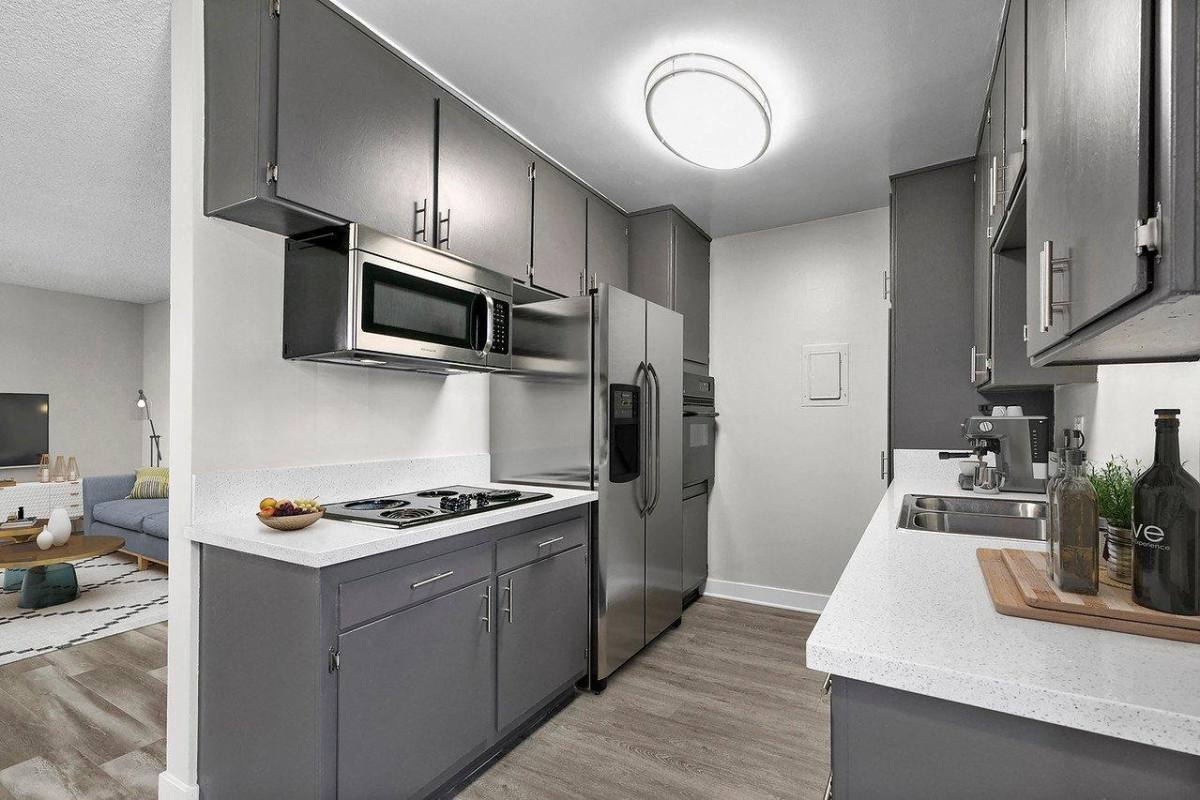 Apartment for rent at Woodbridge Park, 11220 Moorpark St, North Hollywood, CA 91602