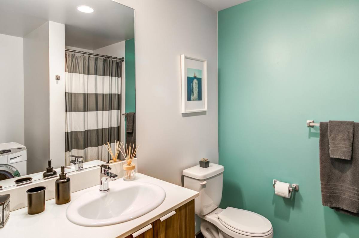 Apartment for rent at Couch's Addition, 1222 NW 18th Ave, Portland, OR 97209