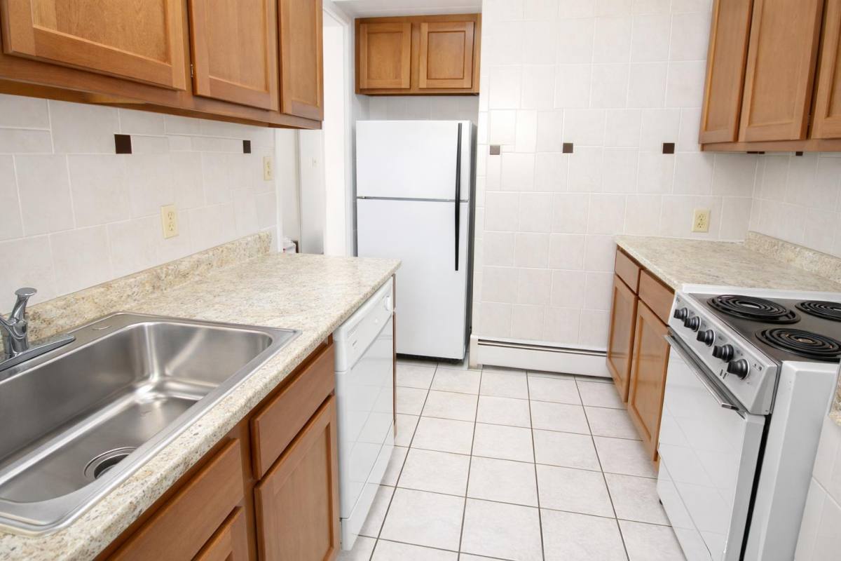 Apartment for rent at 341 S Highland Ave, Pittsburgh, PA 15206