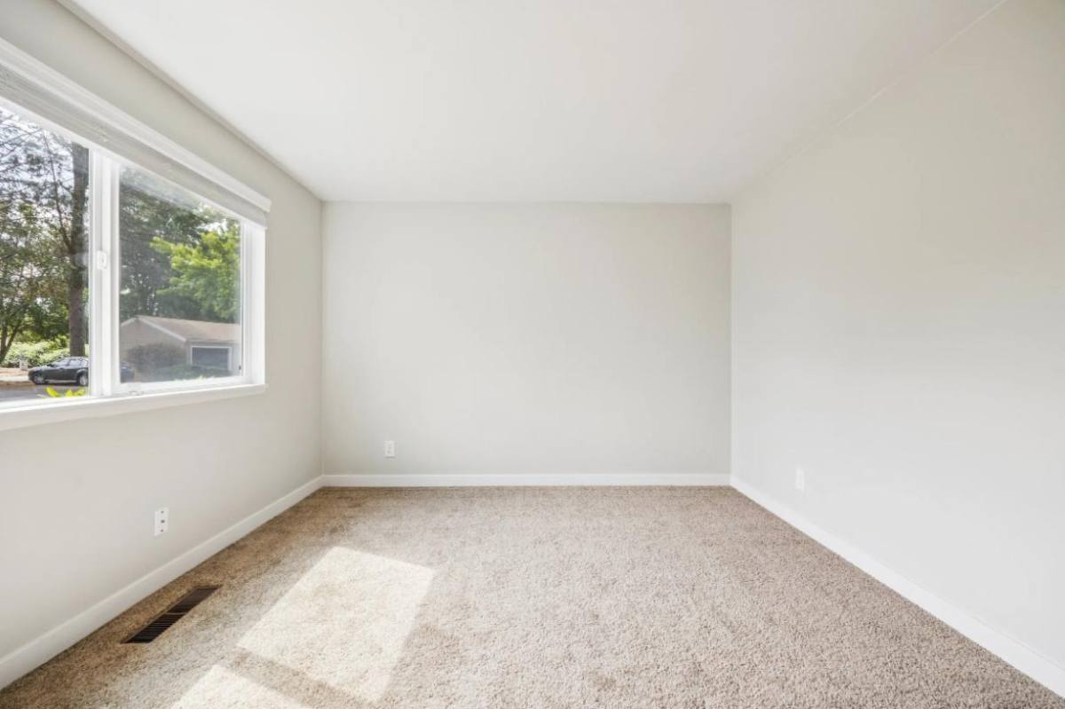 Apartment for rent at 6660 Fairway Ave SE, Salem, OR 97306