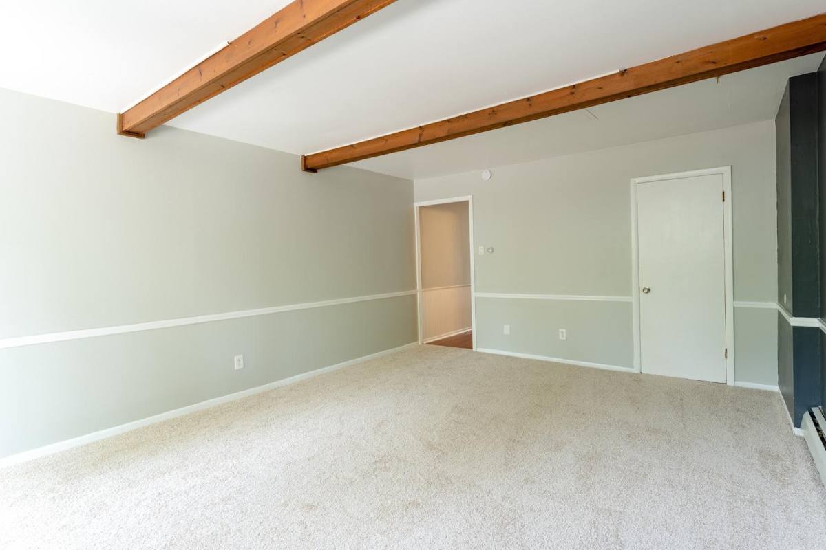 Townhouse for rent at 600-638 Clymer Ave, Morrisville, PA 19067