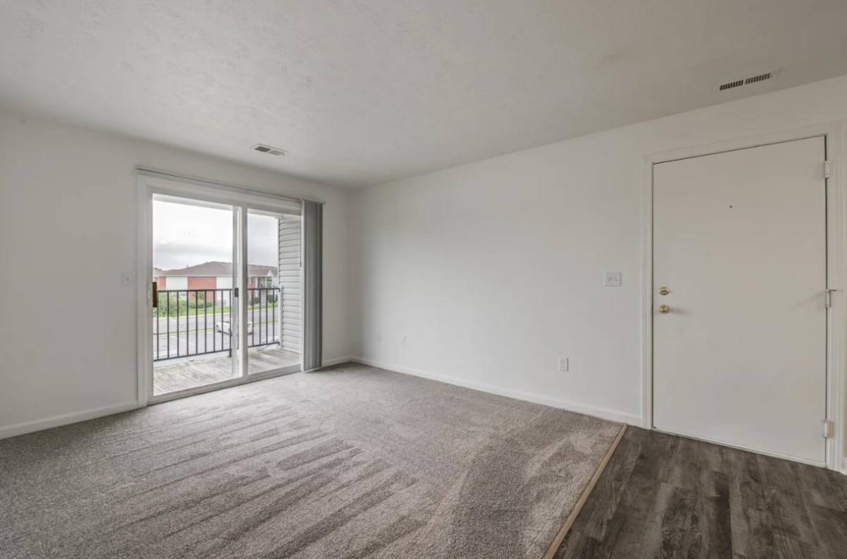 Apartment for rent at 1231 Crystal Glen Blvd, Findlay, OH 45840