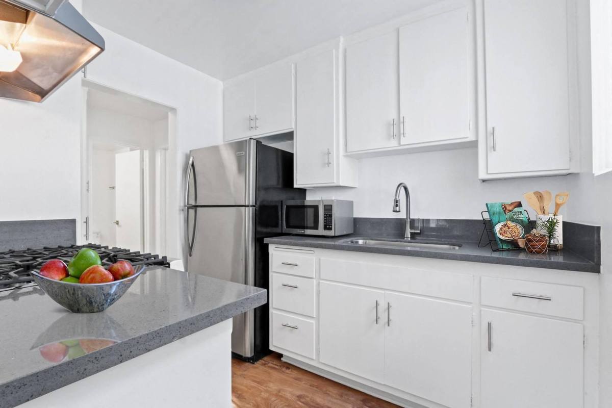 Apartment for rent at 12317 Texas Ave #3, Los Angeles, CA 90025