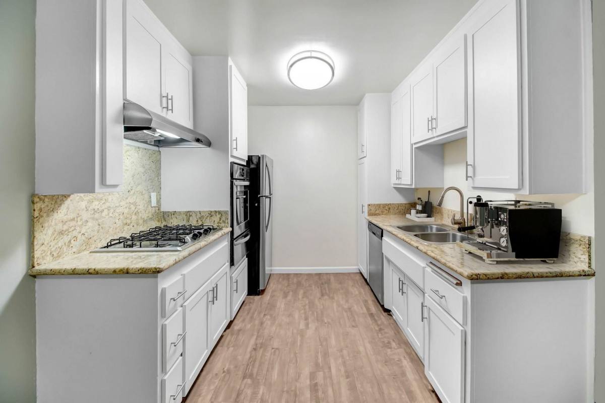 Apartment for rent at The Laurel, 5112 Laurel Canyon #311, Valley Village, CA 91607