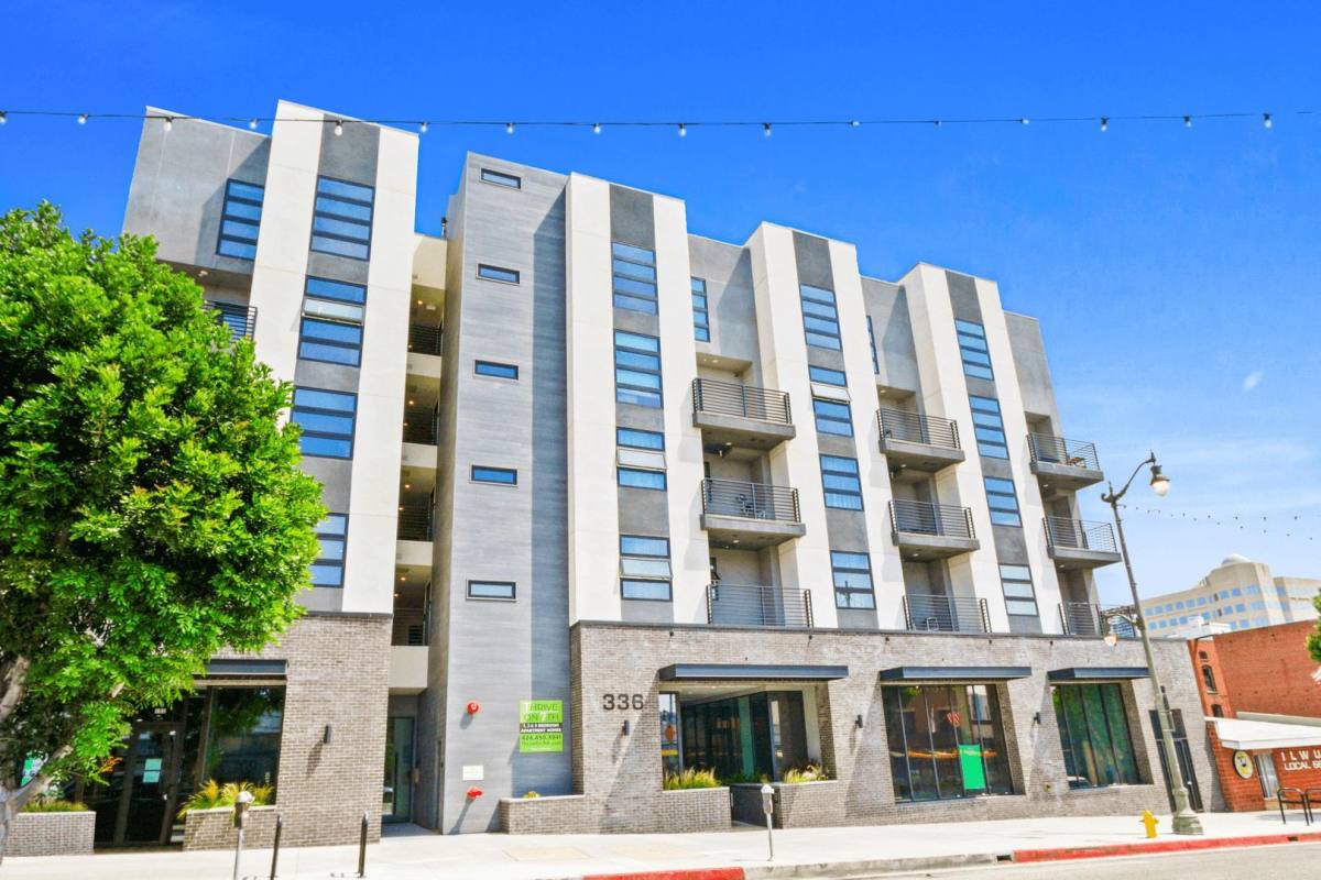 Apartment for rent at 336 W 7th St #408, San Pedro, CA 90731
