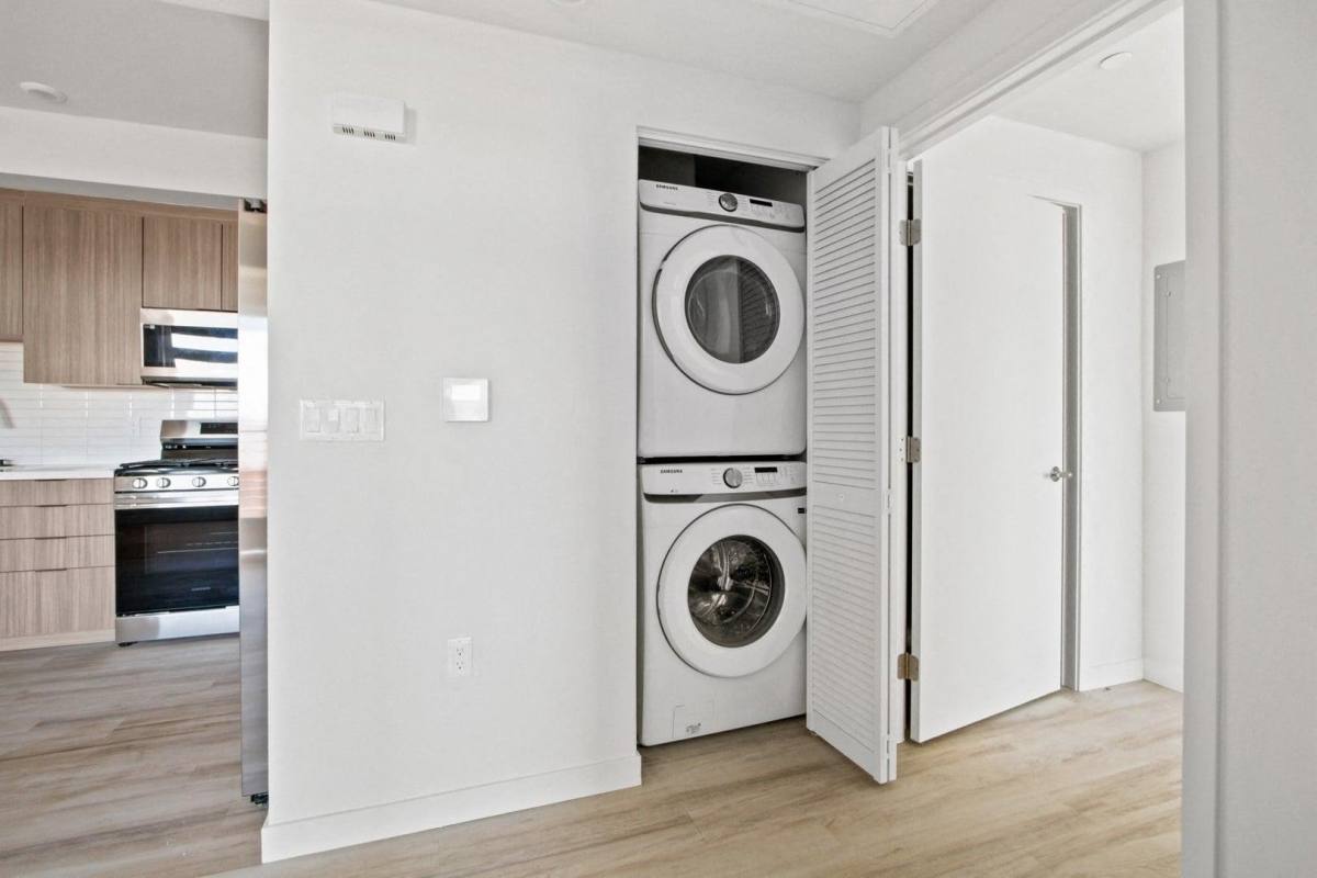 Apartment for rent at 336 W 7th St #408, San Pedro, CA 90731