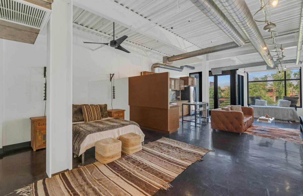 Condo for rent at Scottsdale Arts District, 4020 N Scottsdale Rd #2, Scottsdale, AZ 85251