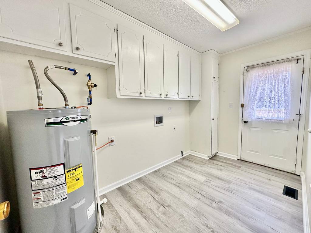 House for rent at 8002 Browne Rd, Charlotte, NC 28269