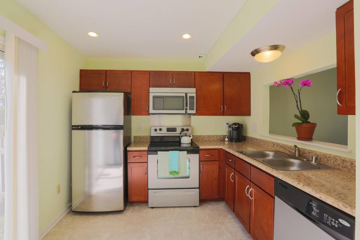 Apartment for rent at Selford Townhomes, 5705 B Selford Rd #29, Halethorpe, MD 21227