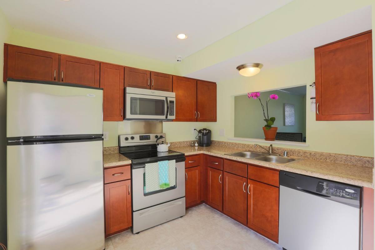 Apartment for rent at Selford Townhomes, 5705 B Selford Rd #29, Halethorpe, MD 21227