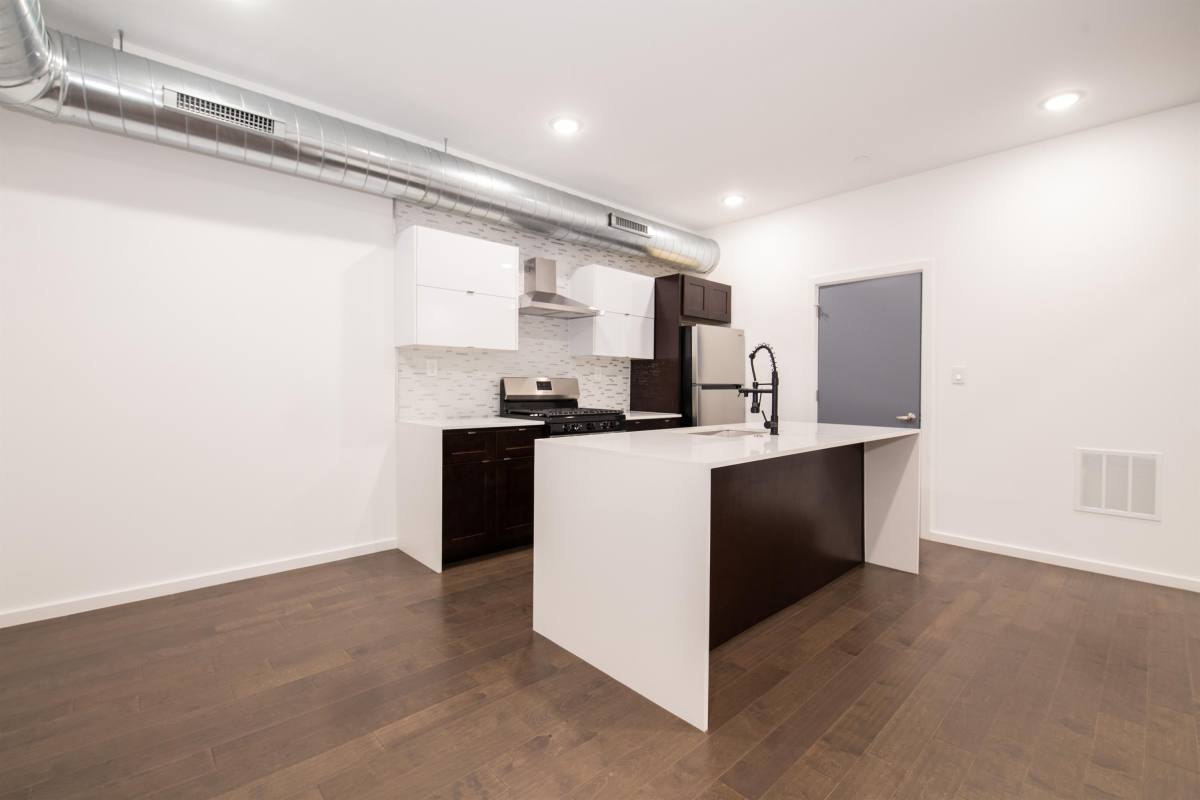 Apartment for rent at 638 Diamond St #2, Philadelphia, PA 19122