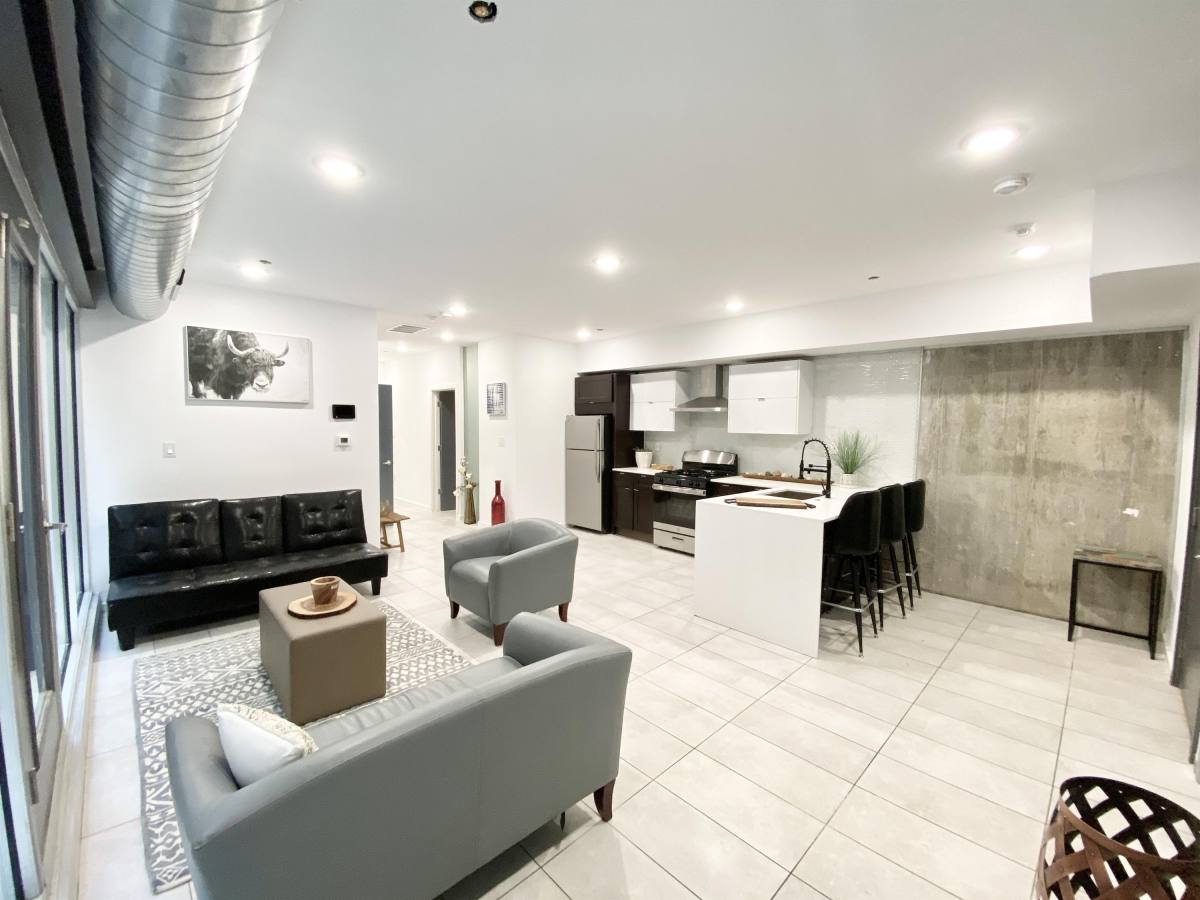 Apartment for rent at 1233 N Franklin St #1, Philadelphia, PA 19122