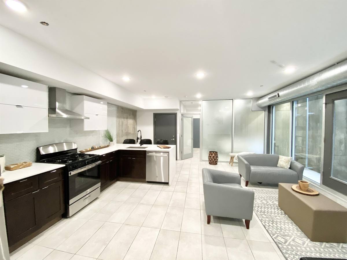 Apartment for rent at 1233 N Franklin St #1, Philadelphia, PA 19122