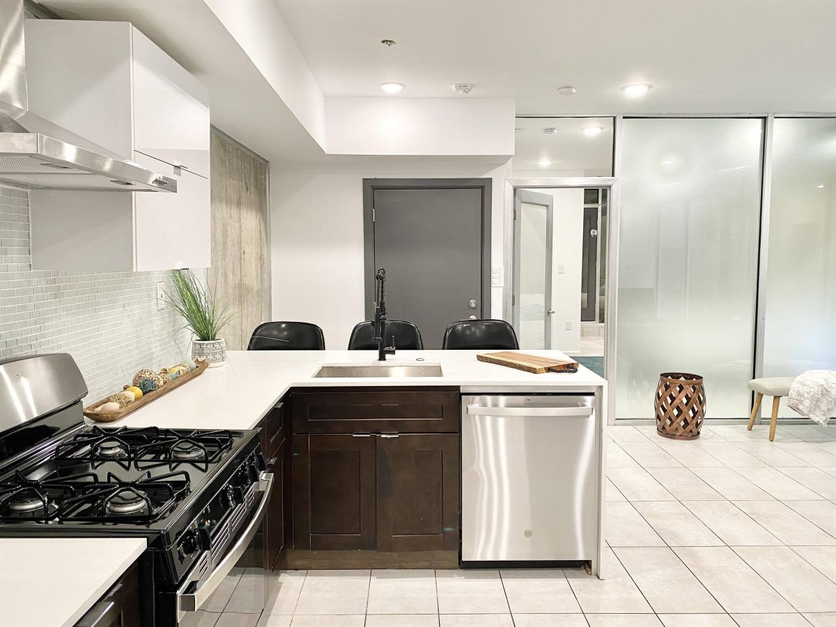 Apartment for rent at 1233 N Franklin St #1, Philadelphia, PA 19122