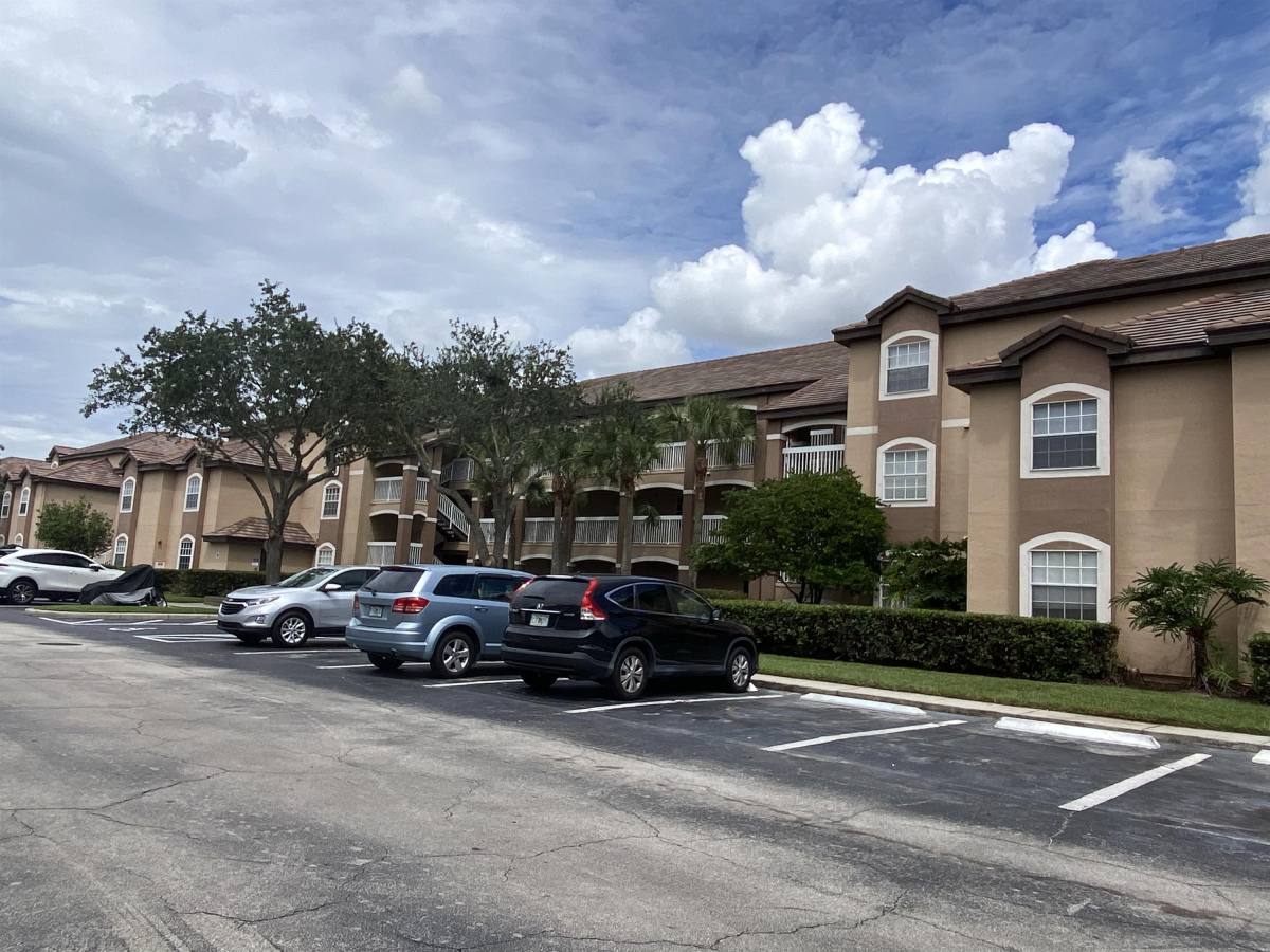 Apartment for rent at 14036 Fairway Island Dr #1, Orlando, FL 32837