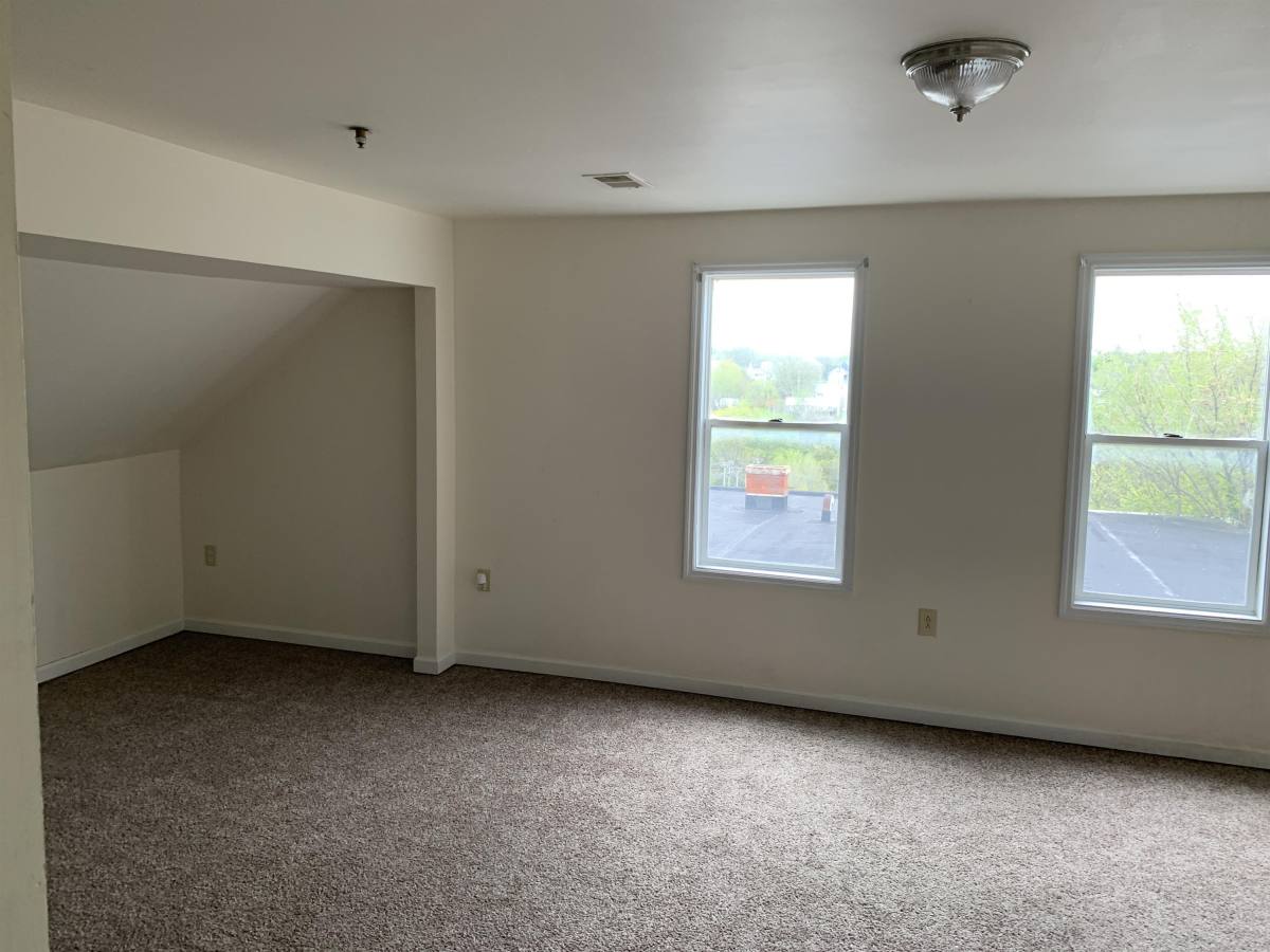 Apartment for rent at 200 E King St #10, Martinsburg, WV 25401
