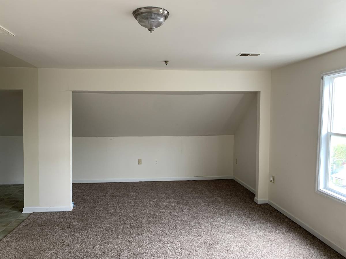 Apartment for rent at 200 E King St #10, Martinsburg, WV 25401