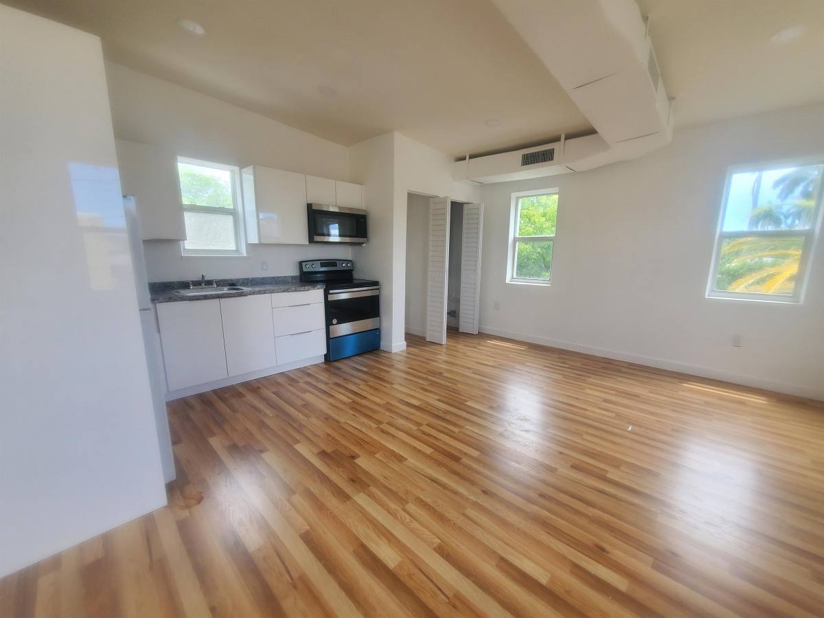 House for rent at 101 SE 2nd St, Dania, FL 33004