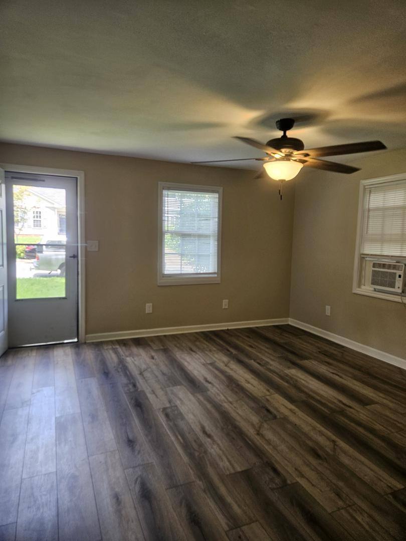 Apartment for rent at Gillespie, 1804 Larkin St, Greensboro, NC 27406