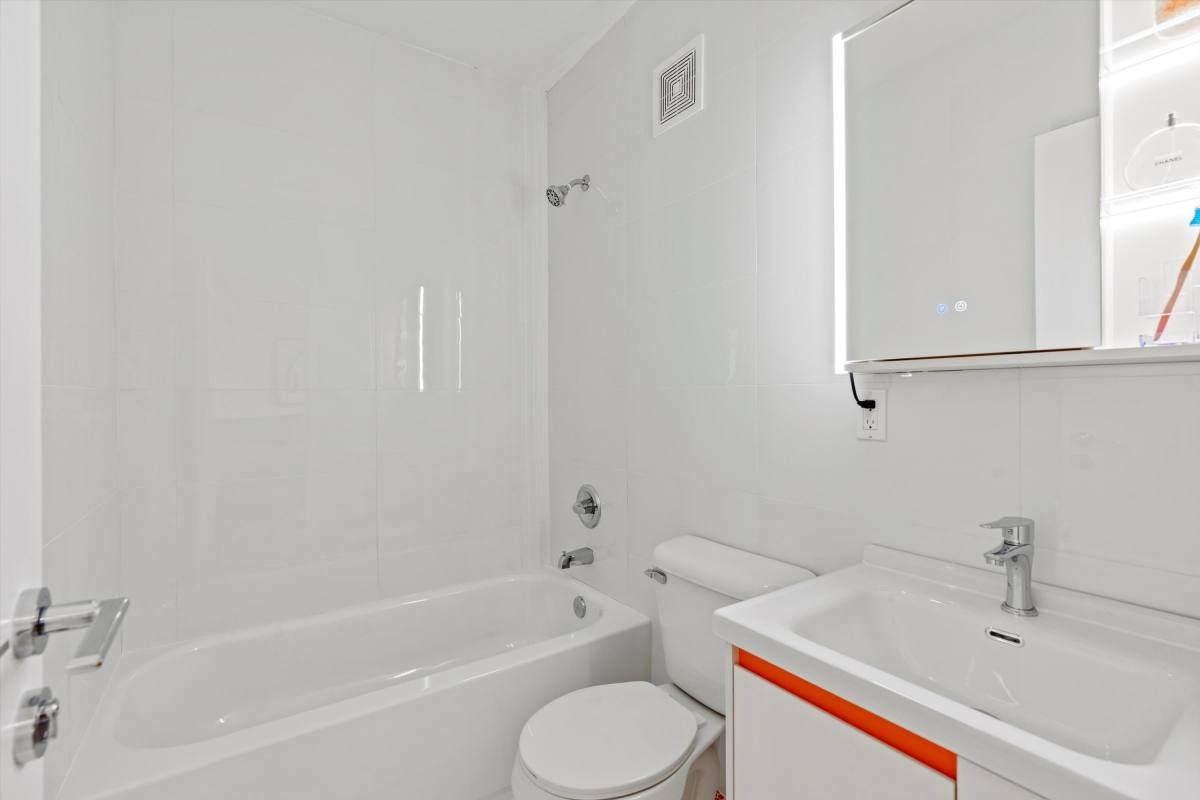 Apartment for rent at 1504 Perry St, Jacksonville, FL 32206